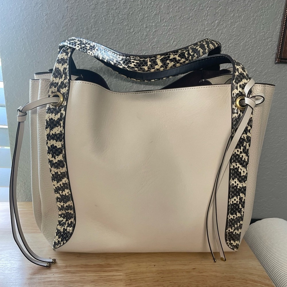 COPY - Coach Hobo Harmony - Picture 2 of 12